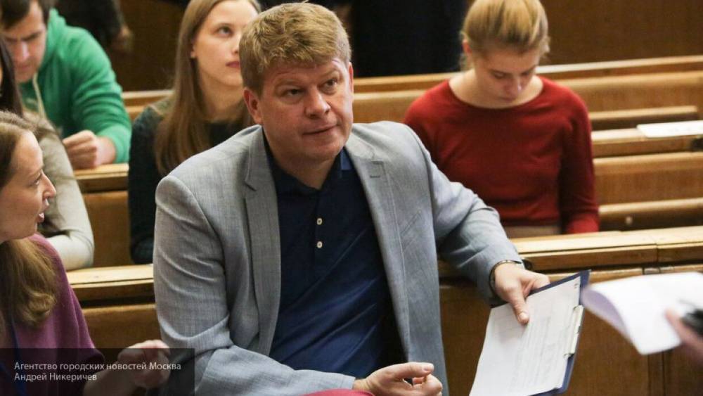 Михаил Ефремов - Дмитрий Губерниев - Мария Базарева - Губерниев назвал "сволочью" устроившего пьяное ДТП в центре Москвы Ефремова - nation-news.ru - Москва - Россия