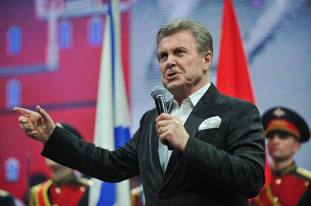 Лев Лещенко - Лев Лещенко рассказал о самочувствии после пневмонии - vm.ru - РСФСР