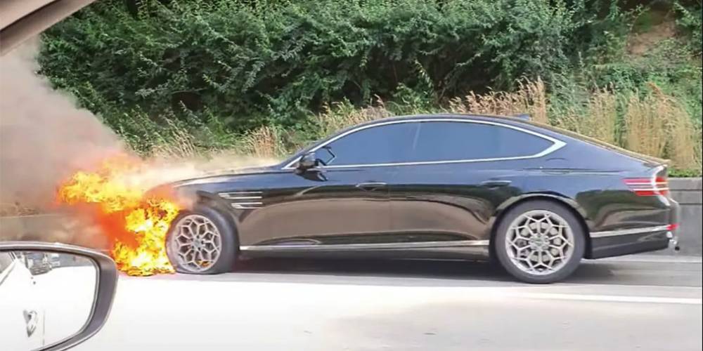 Видео: новый Genesis G80 загорелся во время движения - autonews.ru - Южная Корея