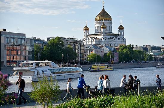 Роспотребнадзор дал советы, как защититься от перегрева в жару - pnp.ru