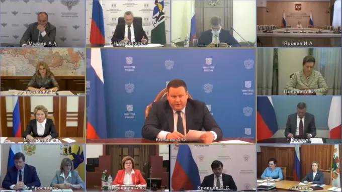 Антон Котяков - Котяков рассказал о сложностях при оформлении выплат на детей в регионах - piter.tv - Россия
