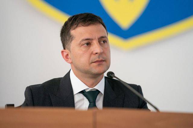 Владимир Зеленский - Степан Бандер - Степан Бандера - Зеленский призвал не спекулировать на обсуждении личности Бандеры - aif.ru - Украина - Германия