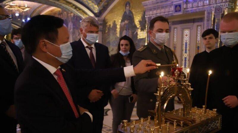 Посол Вьетнама добавит имена добровольцев своей страны в галерею «Дорога памяти» - riafan.ru - Москва - Россия - Вьетнам