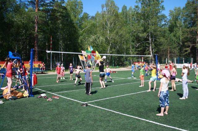 Валентина Матвиенко - Матвиенко попросила губернаторов помогать всем детским лагерям - aif.ru
