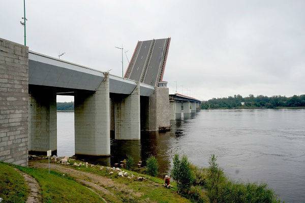 «Колу» перекроют из-за разводки моста в Ленобласти - abnews.ru - Ленинградская обл. - р-н Кировский