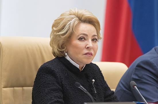 Анна Попова - Валентина Матвиенко - Валентина Матвиенко: наша задача — помочь организовать летний отдых детей, а не перестраховаться - pnp.ru
