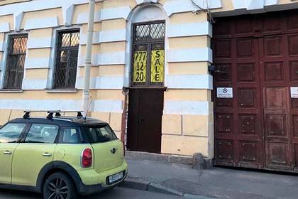 Сергей Шнуров - Петербуржцы объявили войну Сергею Шнурову из-за исторического дома - lenta.ru - Санкт-Петербург