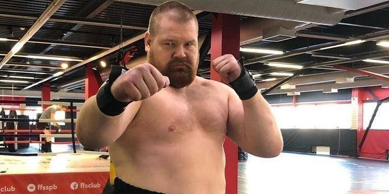 Александр Емельяненко - Вячеслав Дацик - Осужденный Дацик проведет бой с Емельяненко - ruposters.ru - Эстония