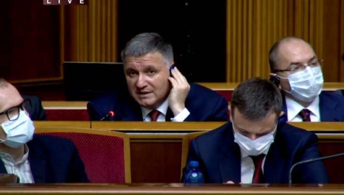 Арсен Аваков - Кирилл Тлявов - Инна Совсун - "Не вам меня учить, как Родину любить!": Аваков сорвался на нардепа после "неудобного" вопроса - vchaspik.ua - Украина