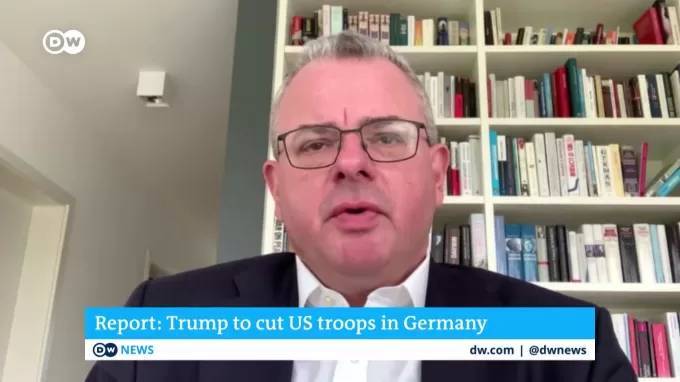 Дональд Трамп - Трамп распорядился сократить часть войск из Германии - piter.tv - США - Вашингтон - Германия - Канада