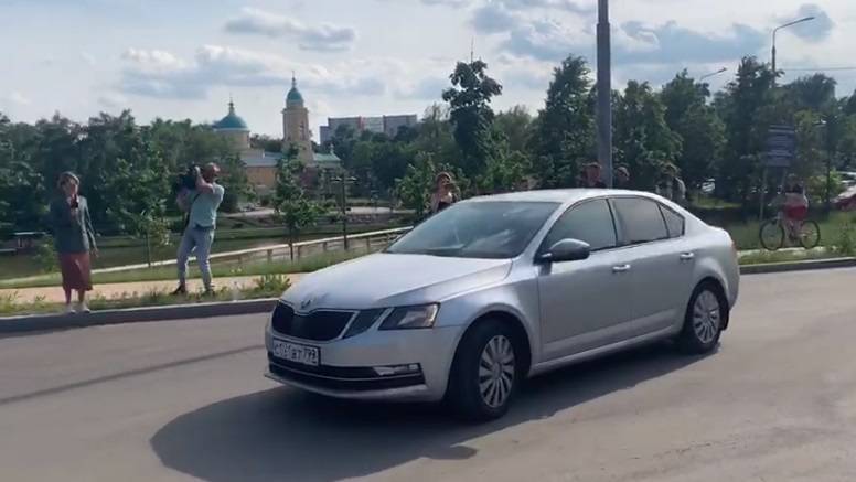 Михаил Ефремов - Сергей Захаров - Машину с приехавшим на допрос Михаилом Ефремовым сняли на видео - vm.ru - Москва - Россия