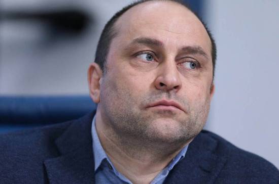 Дмитрий Свищев - Михаил Ефремов - Свищёв: в ЛДПР подготовят проект об обязательной установке разделительных ограждений на дорогах - pnp.ru - Москва - Россия
