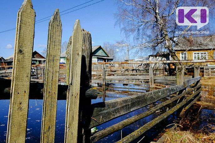 Владимир Уйба - В Коми подсчитают ущерб дорогам и имуществу жителей от паводка - komiinform.ru - Россия - респ. Коми
