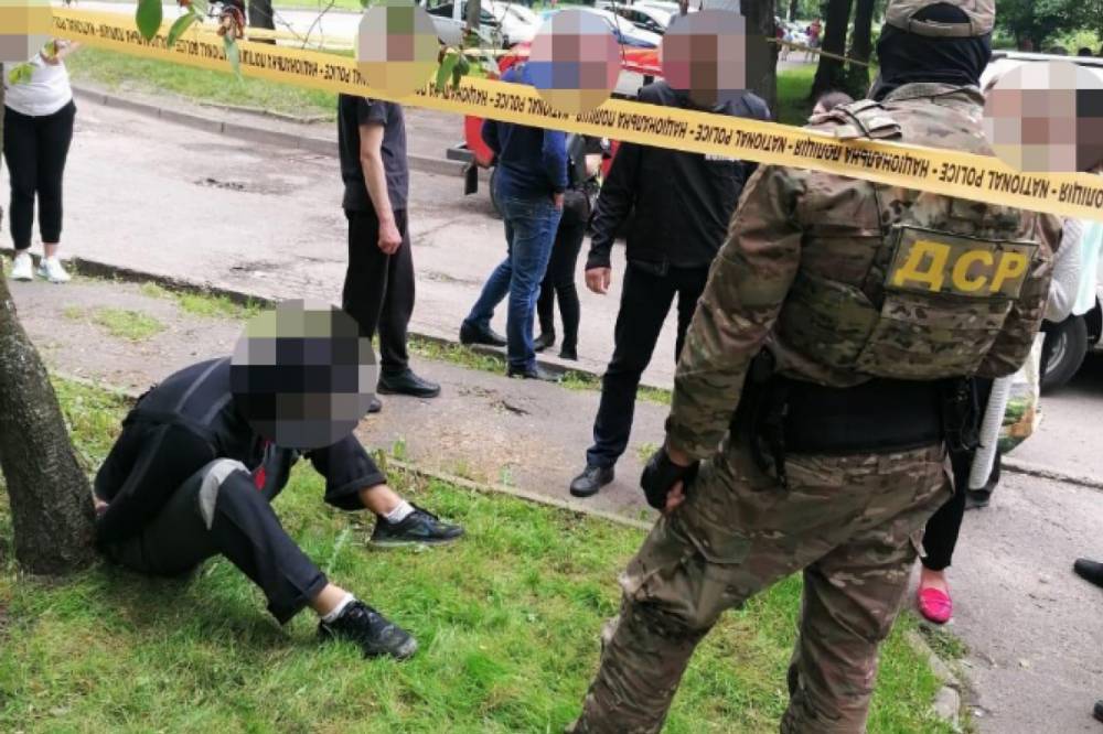 Под Львовом у местного валютчика украли сумку в которой было 4,5 миллиона гривен - newsone.ua - Львов - Львовская обл.