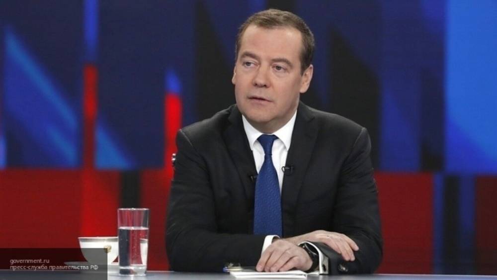 Дмитрий Медведев - Андрей Свинцов - Медведев заявил, что за пять месяцев число киберпреступлений в РФ выросло на 85% - polit.info - Россия
