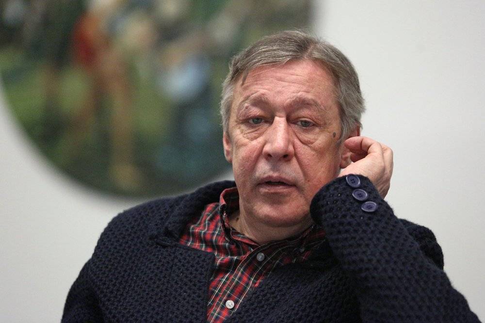 Михаил Ефремов - Актер Михаил Ефремов - Устроившего смертельное ДТП Ефремова отправили под домашний арест - vm.ru - Москва - Россия