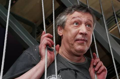 Михаил Ефремов - В Москве задержали Михаила Ефремова: опубликовано видео происходящего за полчаса до трагических событий - mignews.com.ua - Москва - Россия
