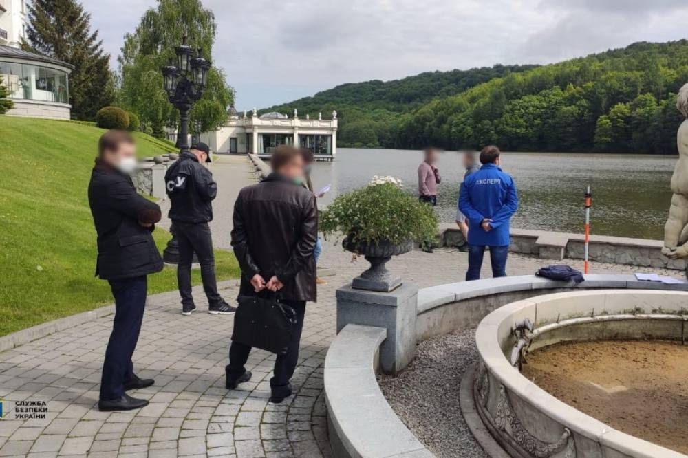 Экс-главу Львовской ОГА подозревают в незаконном отчуждении земель на более, чем 7 млн гривен - vkcyprus.com - Украина