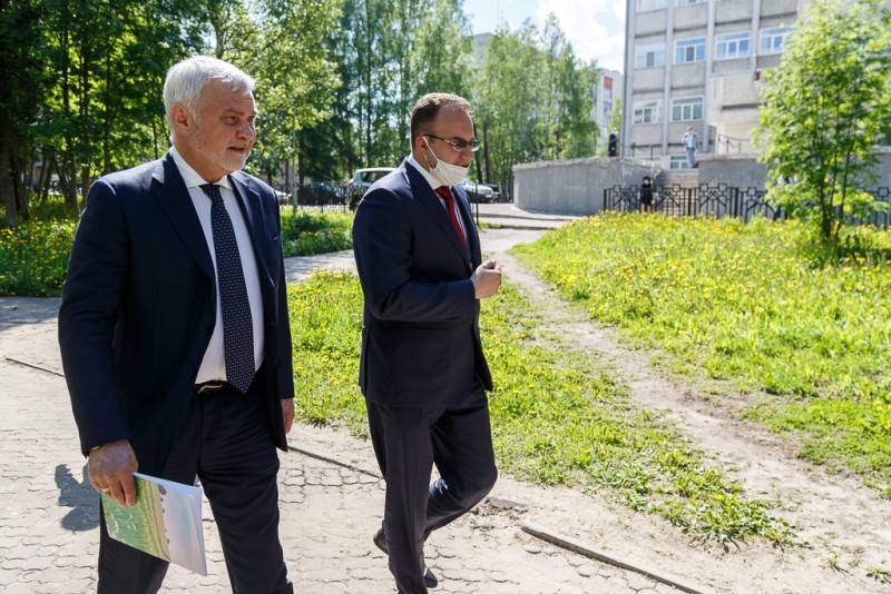Владимир Уйба - Владимир Уйба ознакомился с инновационными разработками Коми научного центра - komiinform.ru - Россия - респ. Коми