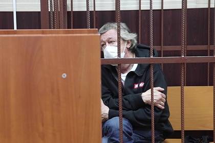 Михаил Ефремов - Адвокат назвал способ получения Ефремовым условного срока - lenta.ru