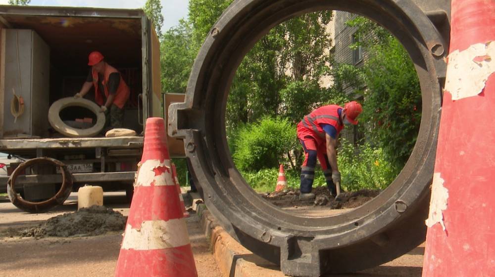 В Воронеже из-за смягчения коронавирусных ограничений участились кражи крышек люков - vestivrn.ru - Воронеж