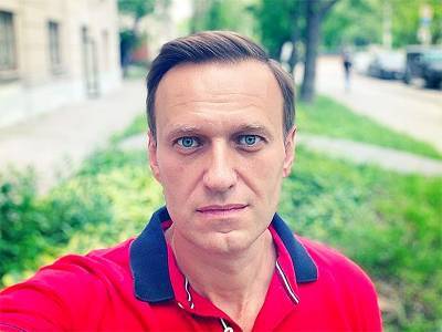 Владимир Путин - Алексей Навальный - Навальный заявил, что за его отравлением стоит лично Владимир Путин - sobesednik.ru