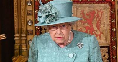 Елизавета II отменила приемы в Букингемском дворце из-за коронавируса - ren.tv