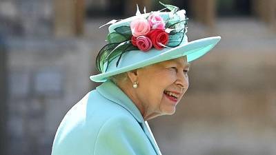 Королева Великобритании отменила официальные мероприятия до конца года - iz.ru - Англия - Израиль