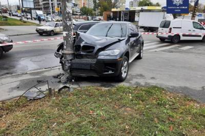 В Киеве мужчина забыл что попал в ДТП и объявил авто в розыск: фото - newsone.ua - Киев - район Киева - район Соломенский