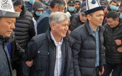 Алмазбек Атамбаев - В Кыргызстане силовики задержали экс-президента Атамбаева - korrespondent.net - Киргизия - Бишкек