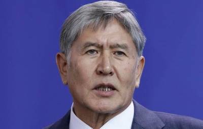 Алмазбек Атамбаев - В Кыргызстане ввели комендантский час, задержали экс-президента, а спикер парламента подал в отставку - unn.com.ua - Киев - Киргизия