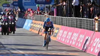 Ильнур Закарин - Даусетт выиграл восьмой этап «Джиро д'Италия» - russian.rt.com - Англия - Италия - Израиль - Бахрейн