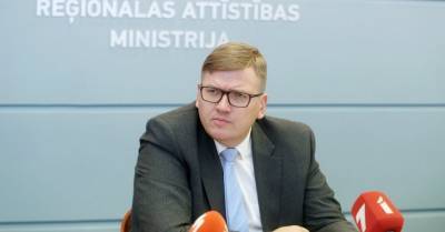 Юрис Пуце - Пуце оправдывает щедрые доплаты работникам временной администрации Риги - rus.delfi.lv - Рига