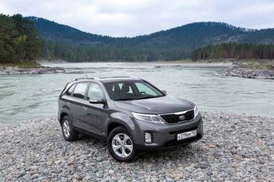 Kia Sorento - KIA Sorento старых поколений уходят с российского рынка - autostat.ru - Россия