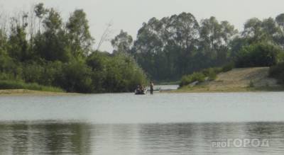 Рыбака на лодке унесло течением на глазах у друзей, больше его никто не видел - pg21.ru - Новочебоксарск