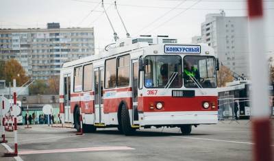 Лучший водитель троллейбуса работает в Екатеринбурге - mirnov.ru - Россия - Екатеринбург - Нижний Новгород - Барнаул - Абакан - Самара - Самарская обл. - Чита