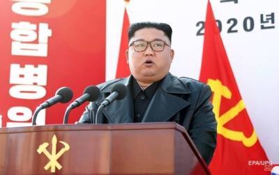 Ким Ченын - Ким Ирсен - Ким Ченир - Ким Чен Ын - Ким Чен Ын расплакался во время торжественной речи - korrespondent.net - КНДР