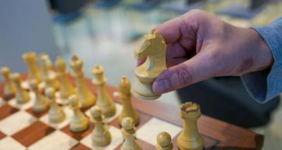 Дисквалифицированный шахматист сыграл на турнире в Латвии под псевдонимом - lv.sputniknews.ru - Рига - Латвия