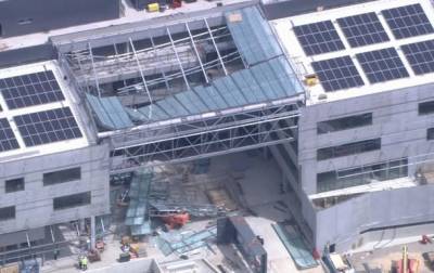 В Австралии обрушилась крыша здания, есть жертвы - korrespondent.net - США - Техас - Австралия - Хьюстон - Перт