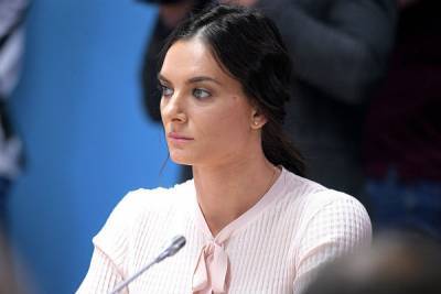 Владимир Путин - Елена Исинбаева - Исинбаева рассказала Урганту, почему запуталась в речи перед Путиным - trud.ru - Россия