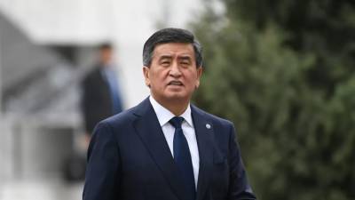 Сооронбая Жээнбеков - Парламент Киргизии одобрил введение режима ЧП в Бишкеке - russian.rt.com - Киргизия - Бишкек