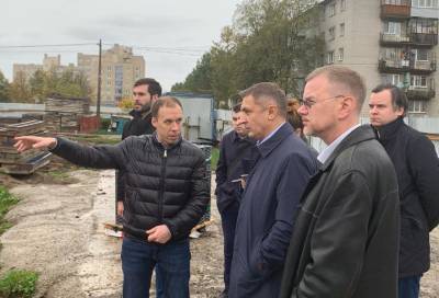 Олег Малащенко - «Работы должны идти по графику»: комиссия проверила стройки соцобъектов в Ломоносовском районе - online47.ru - Ленинградская обл.