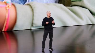 Тим Кук - «Монета», приставка и наушники: какие новинки от Apple ждать на презентации - 5-tv.ru - США