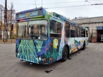 Иван Носков - Оформленный граффити троллейбус выйдет на маршрут в Дзержинске - vgoroden.ru - Дзержинск