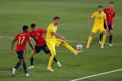 Зрительскую квоту на матч Украина – Испания снизили в два раза - news.bigmir.net - Украина - Киев - Испания