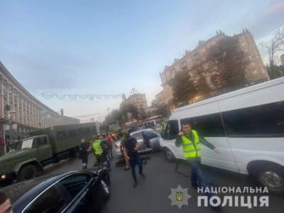 На Крещатике полиция со стрельбой задержала банду грабителей - for-ua.com - Киев