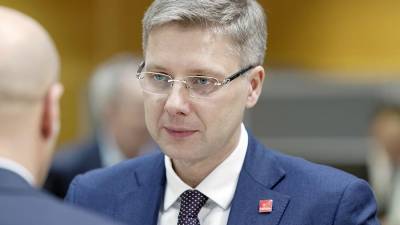 Нил Ушаков - Экс-мэра Риги решили обвинить в хранении запрещенного устройства для наблюдения - iz.ru - Рига - Латвия