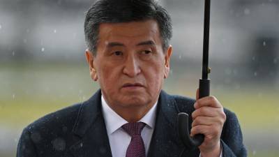 Сооронбай Жээнбеков - Президент Киргизии уходит в отставку - riafan.ru - Киргизия - Бишкек