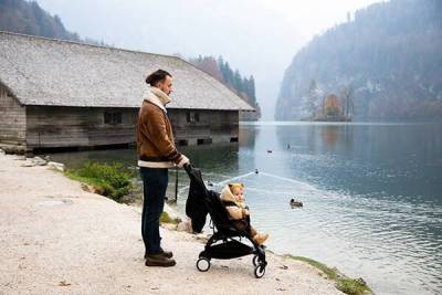 «Хоть бы с коляской погулял!»: как добиться от мужа помощи с ребенком? - skuke.net
