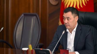 Сооронбай Жээнбеков - В Киргизии Садыр Жапаров объявил себя и. о. президента - eadaily.com - Киргизия - Бишкек